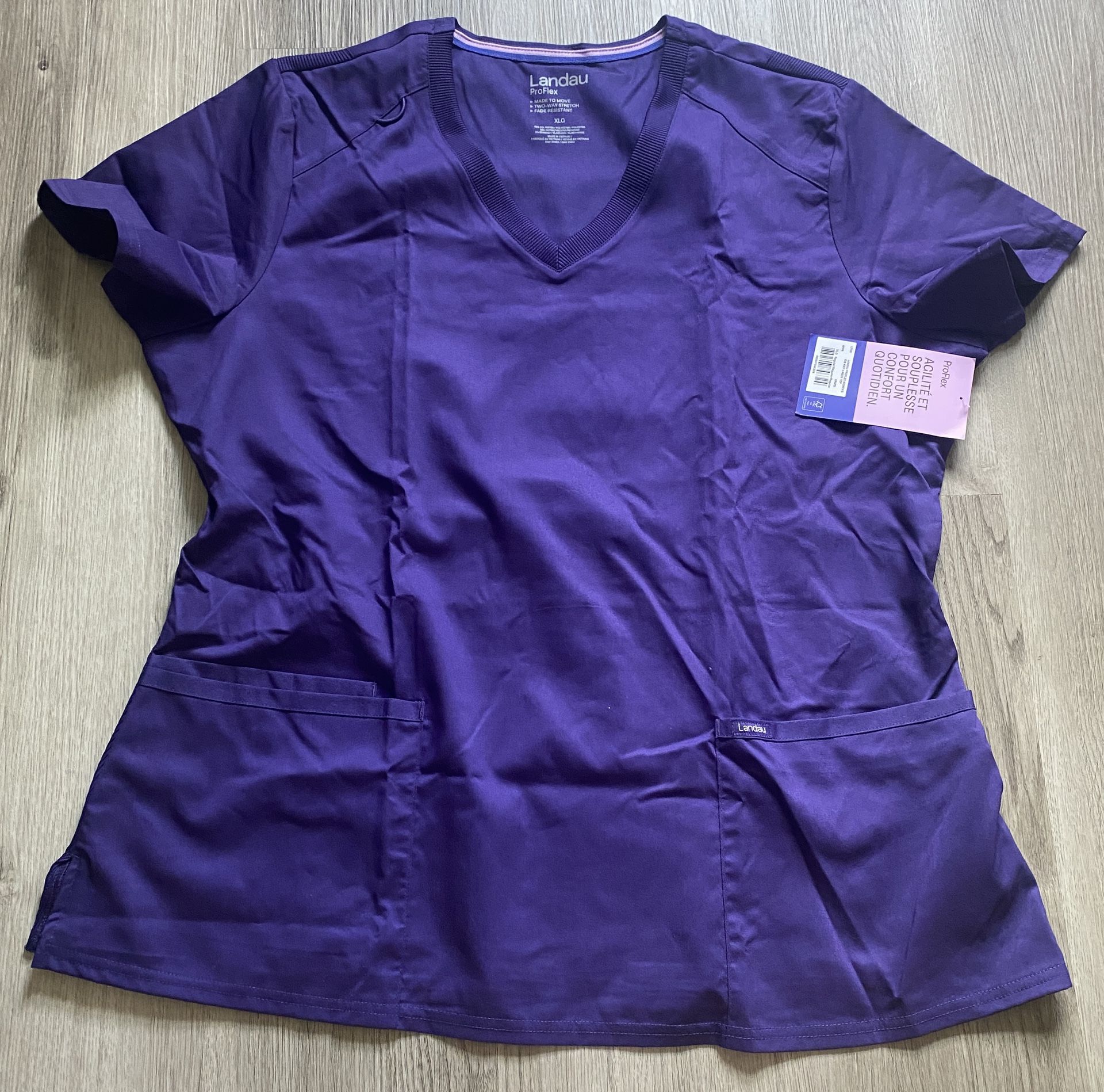 Landua Scrub top