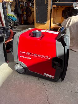Honda EU3000i Handi Inverter Generator