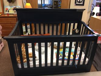 Crib pottery Barn