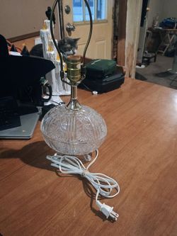 Anna Hutte Bleikristall clear lead crystal egg-shaped table lamp