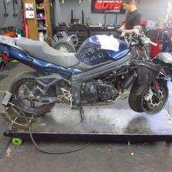 PARTED OUT - 2011 10-14 Triumph Sprint GT - Motorcycle parts - 470556