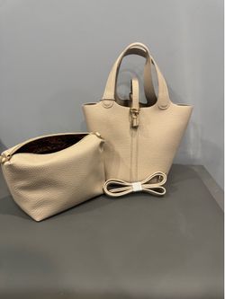 Tan/white Hand bag