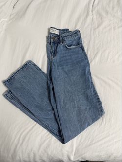 Hollister Low-Rise Loose Jeans