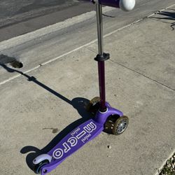 Mini Micro Deluxe Scooter