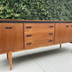 Mid-Century Modern Sideboard/Credenza/Buffet  - UK Import