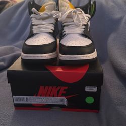 Air Jordan One Volt Gold 