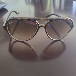 Ray Ban RB4125 Aviator Sunglasses