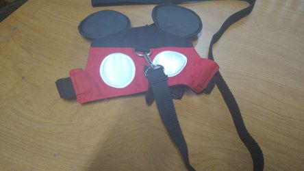 Micky mouse child safety restraint