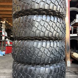 4 BFGOODRICH TIRES 35x12.50r17LT FREE MOUNT AND BALANCE 