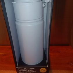 Drip. White Bluetooth Speaker Water Bottle - 17oz