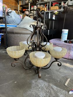 Chandlier