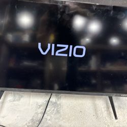 VIZIO 32” Smart TV – Works Great – HDMI ARC – Ready to Go