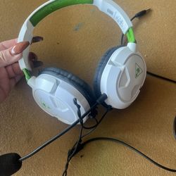 Xbox Turtle Beach Headsets Good Condition