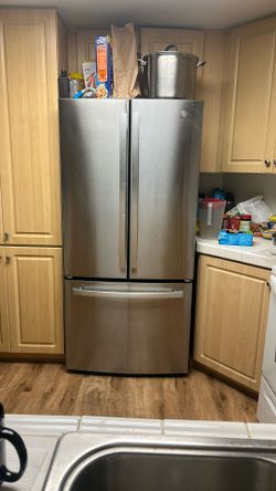 GE French Door Bottom Freezer Fridge