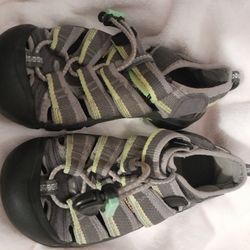 Sandles