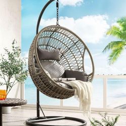 Summer Outdoor Furniture Pieces 