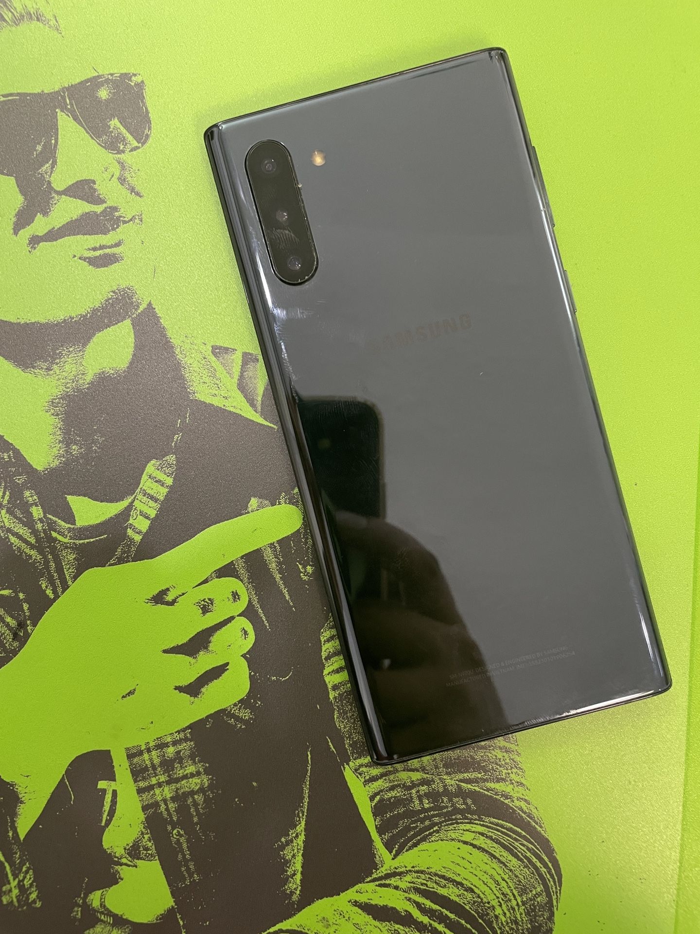 Factory Unlocked Samsung Galaxy Note 10 256 gb, sold with warranty