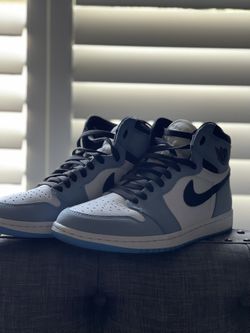 University blue jordan 1’s 
