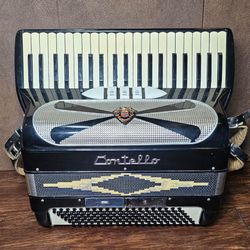 Controlling Piano Accordion 41key/120bass
