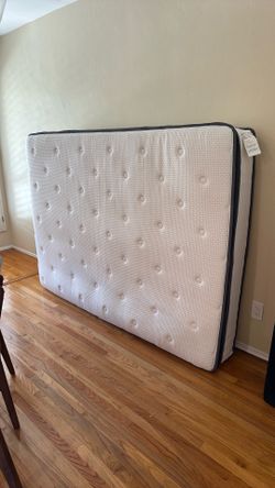 Queen mattress