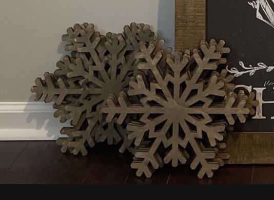 10 Wooden Snowflakes All For 2.00