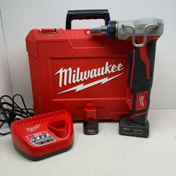 Milwaukee M12 Pex Expander Kit 21975819