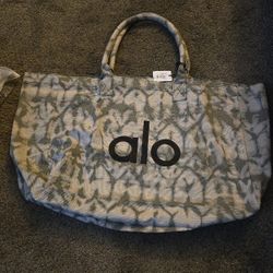 Alo Yoga Bag