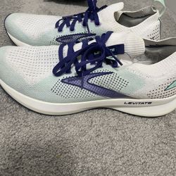 Brooks Women’s Running Shoes 9.5