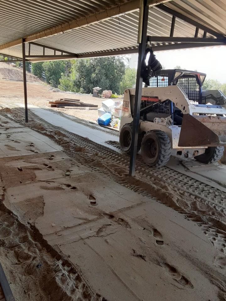 Bobcat Avaliable
