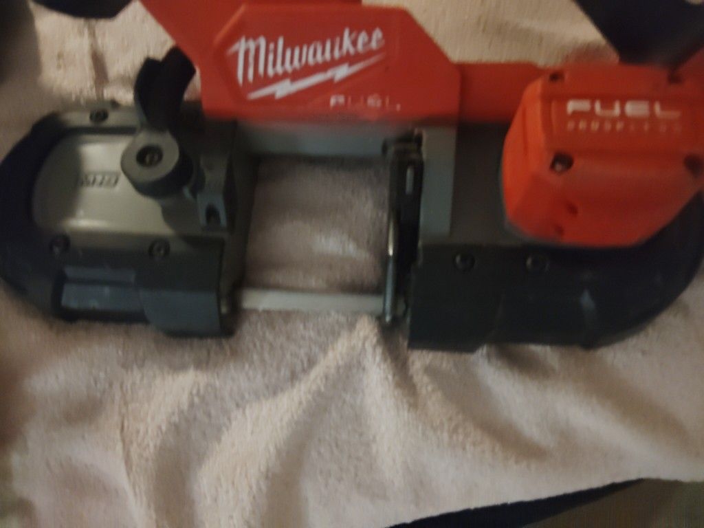 Milwaukee Band Saw