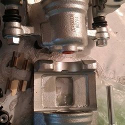 08 to 2013 nissan rogue passages windows motor and new calipers one only need the brake 