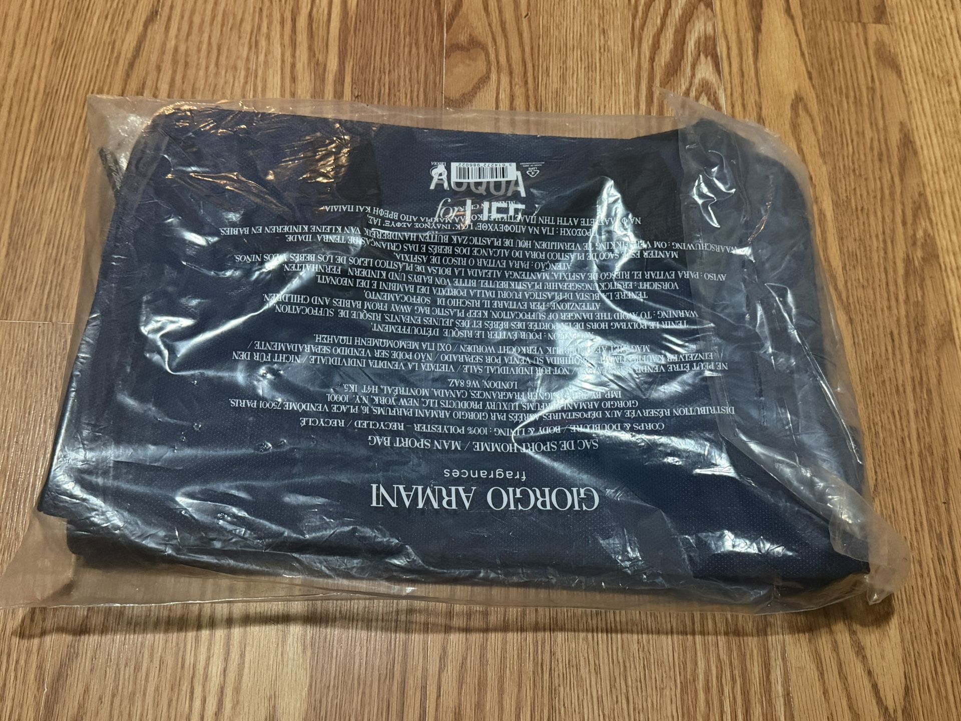 GIORGIO ARMANI Acqua For Life Men Sport Bag In Navy/Travel New In Bag