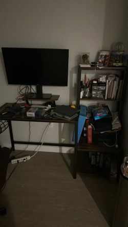 Computer desk