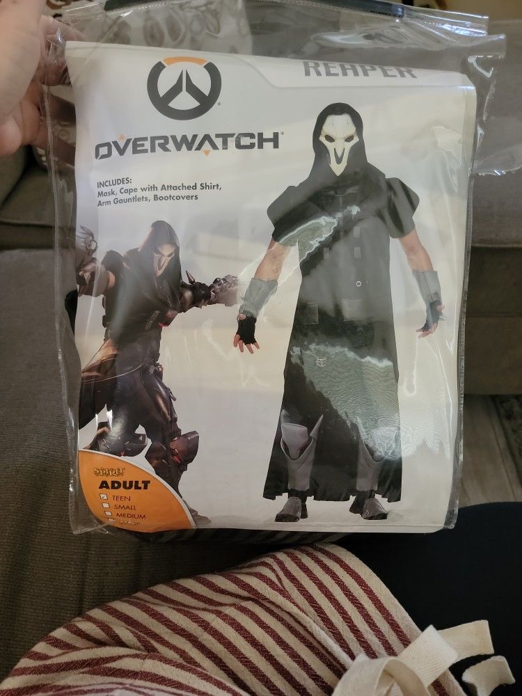 Overwatch, Reaper Costume Brand New