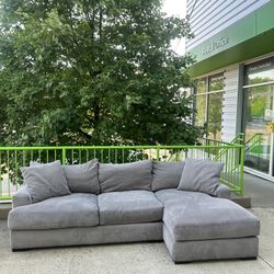 (Negotiable)Modern Gray Sectional Sofa w/ Chaise – FREE Delivery NYC/NJ