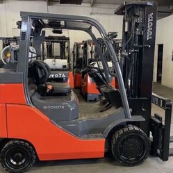2019 Toyota 8FGC35U-BCS Forklift