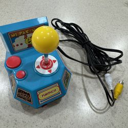 Vintage Ms. Pac-Man 5 in 1 Plug and Play 2004 Jakks Pacific TV Namco Game