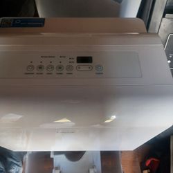 2 HOMES DEHUMIDIFIER 