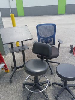 Exam table and chairs