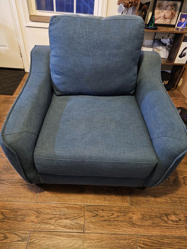 Accent Chair with Arm Rests and Removable Back Rest Pillow
