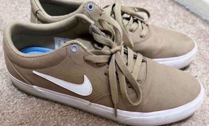 Men  Nike Size 9