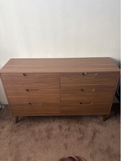 Mid-Century Modern 6-Drawer Walnut Dresser