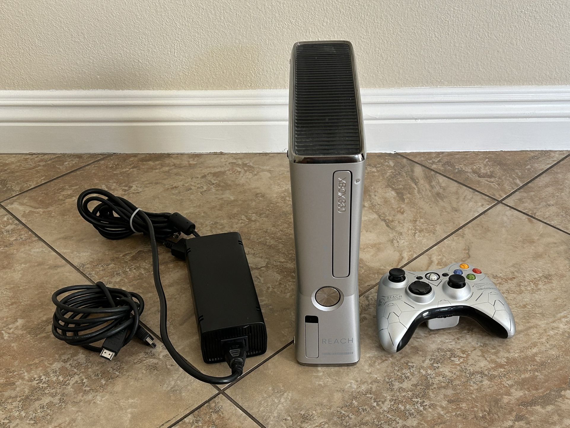 Used Microsoft XBOX 360 Video Game Player Working Great