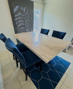 Modern White Marble Dining Table – Seats 6 + 4 FREE Chairs – $600 OBO