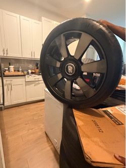 Rolls Royce tires