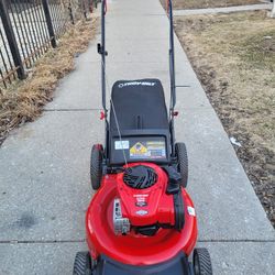 Lawnmover Troy Bilt Push In Excellents Conditions 