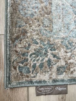 Runner rug by Kathy Ireland Home Malta 2’2x7’7