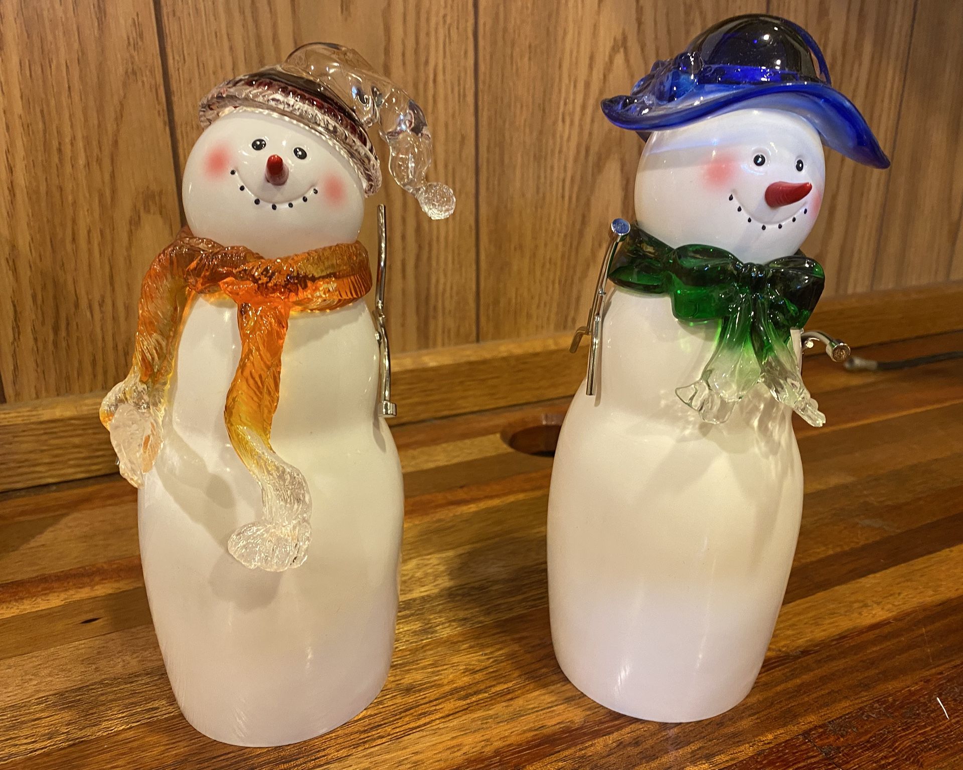 🎄Decorative Glass Snowman Figurine Set for your holiday or winter seasonal display!