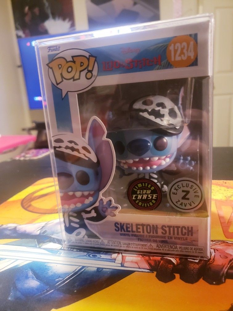 SKELETON STITCH (CHASE GLOW IN THE DARK) (ZAVVI EXCLUSIVE)