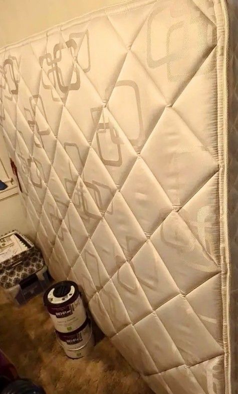 Queen Mattress And Box Spring